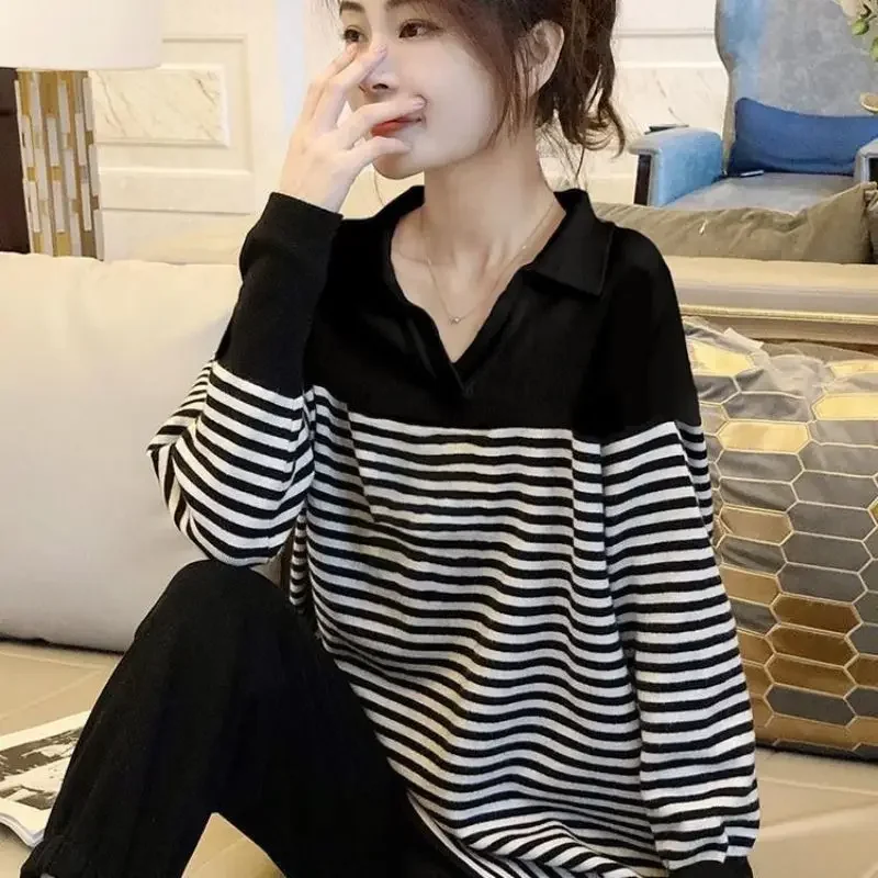 

Fashion V-Neck Spliced Printed Striped Blouse Women's Clothing 2025 Spring New Casual Pullovers All-match Korean Shirt ZT520
