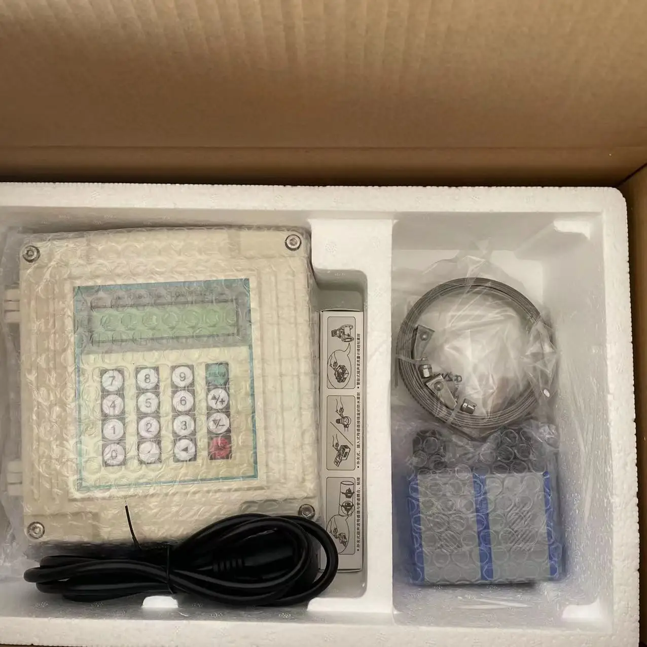 TLF بطارية قابلة للشحن اردوينو مقياس التدفق بالموجات فوق الصوتية يده مقياس التدفق بالموجات فوق الصوتية Tuf 2000 مقياس الجريان مقياس تدفق المياه