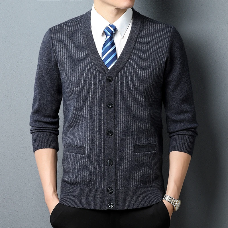 New Autumn Men\'s Cardigan Plaid Fashion Business Casual Knitted Sweater Warm V-neck Sweater