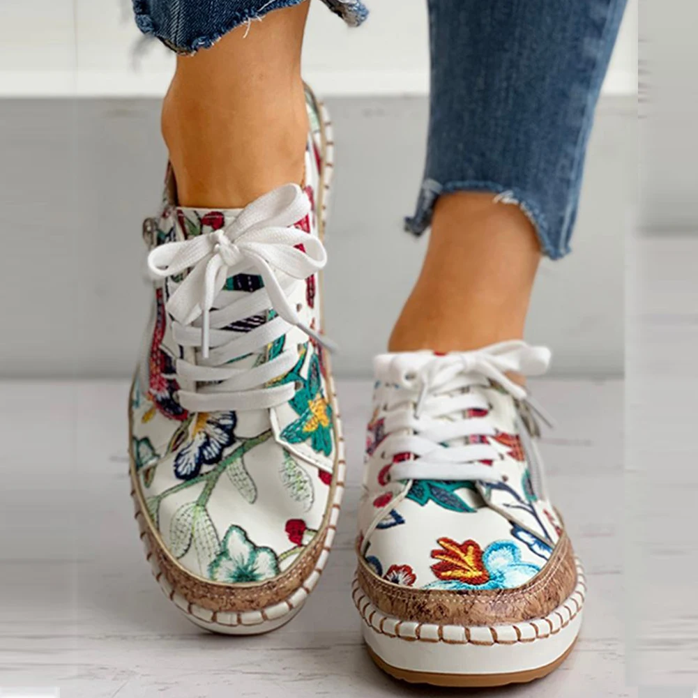 Sapatilhas florais elegantes estampadas com renda para mulheres, sapatos baixos femininos, dedo do pé redondo, sapatos femininos vulcanizados, moda casual, novo