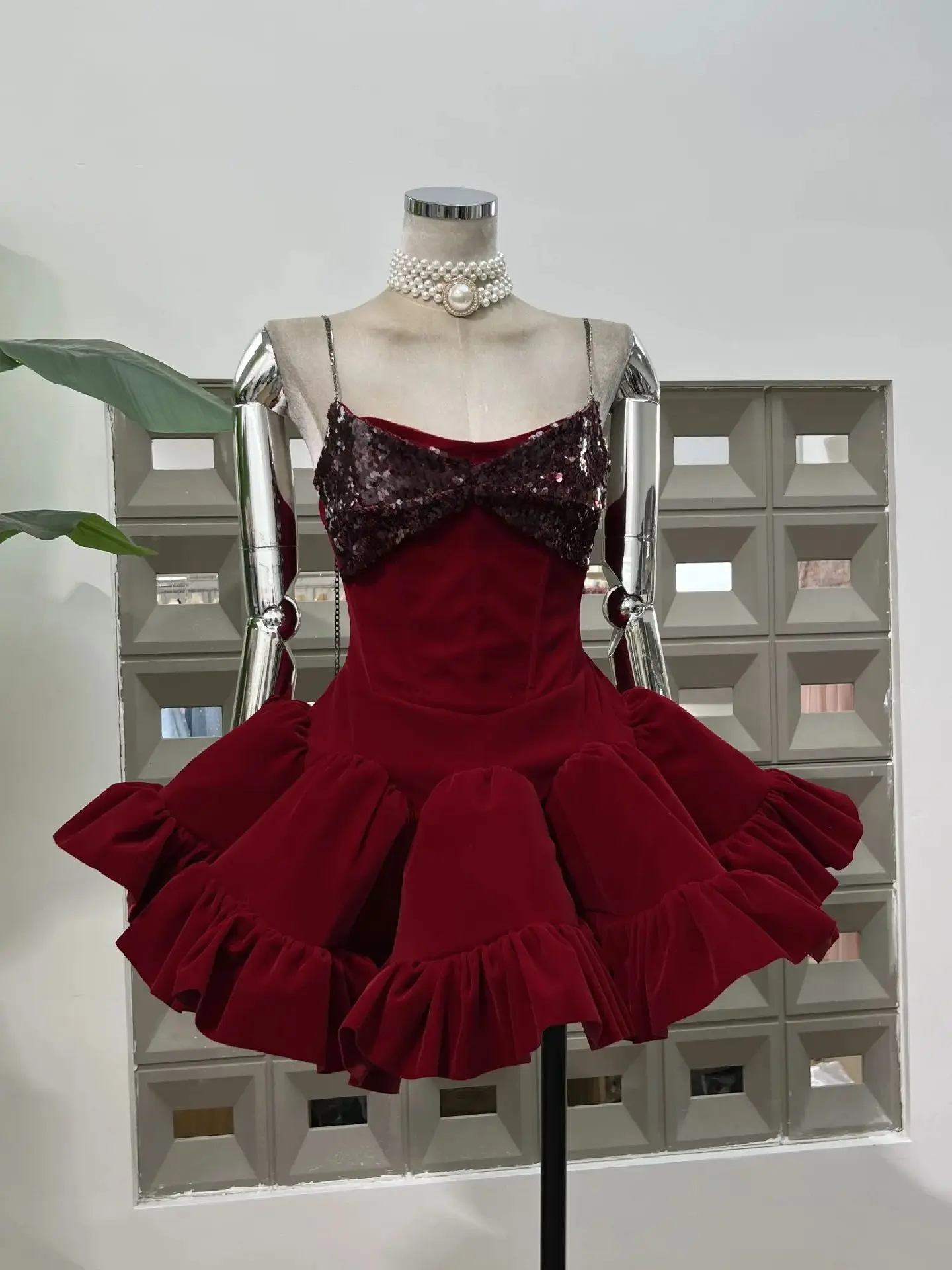 Autumn New Velvet Puff Blossom Hem Dresses Women's Sequined Bodycon Slinky Chic Fashion Sexy Party Dress Birthday Club Prom Gown