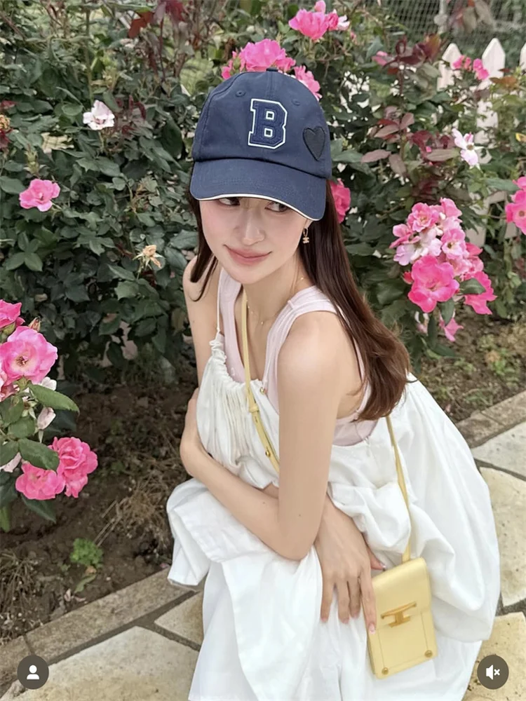 Exquisite Embroidered Flower Baseball Cap Casual Style Unisex Youth Hat for Autumn And Winter Cartoon Pattern