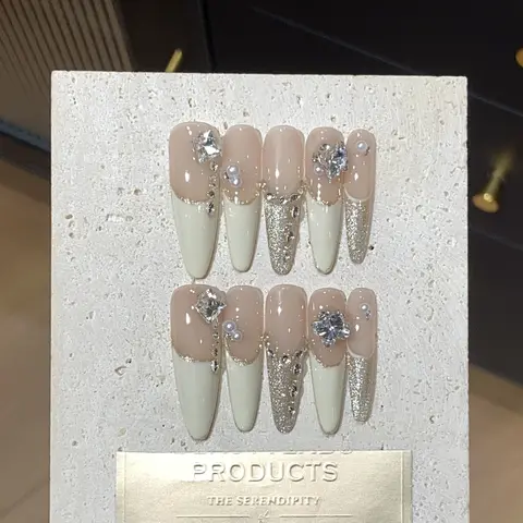 10Pcs 화이트 프랑스어 가짜 손톱 진주 크리스탈 거짓 손톱 아크릴 네일 팁에 긴 아몬드 프레스 패션 간단한 네일 아트 수제