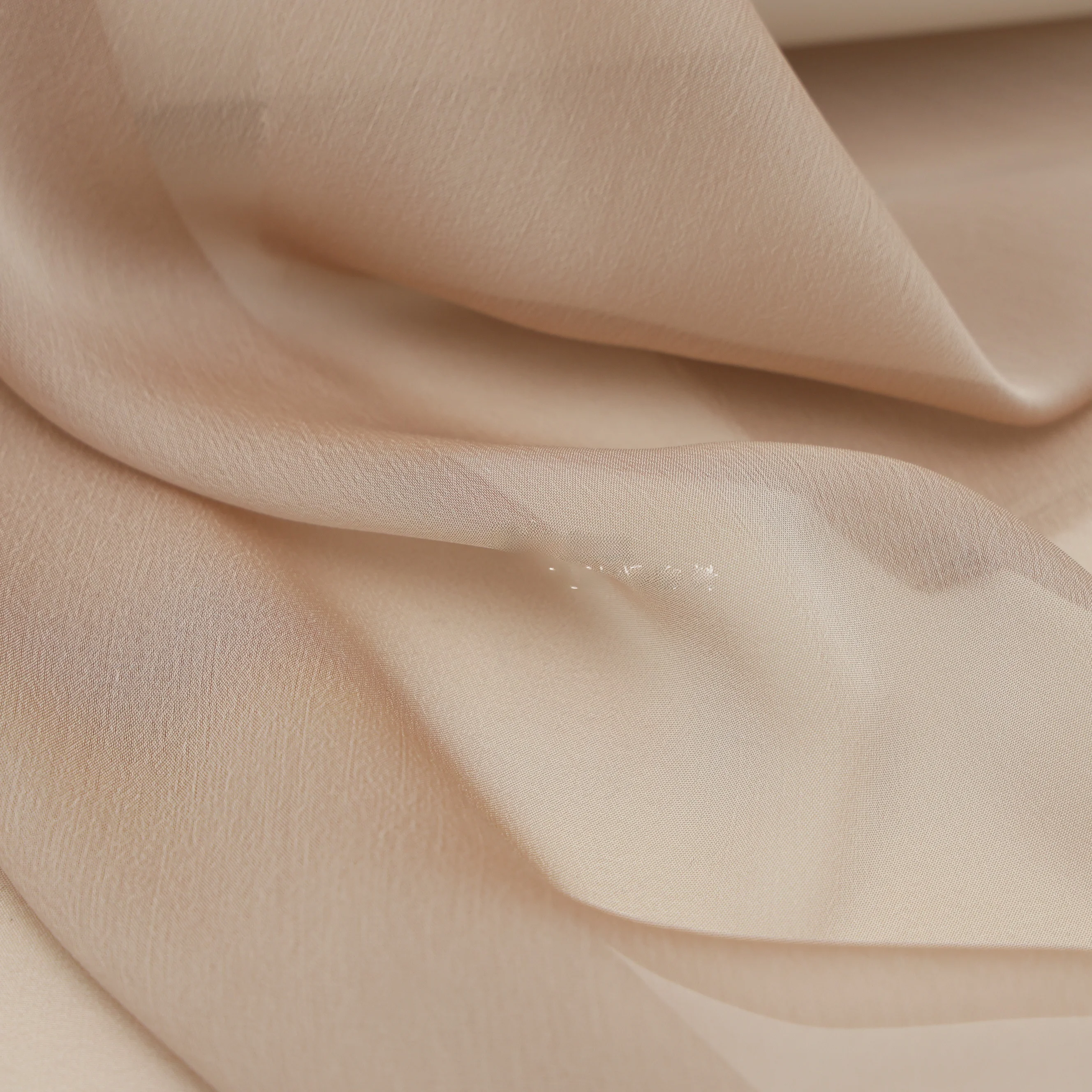 

Шелковая шифоновая ткань цвета шампань с полупрозрачными вертикальными полосами для декора ханьфу и китайской одежды (DIY)