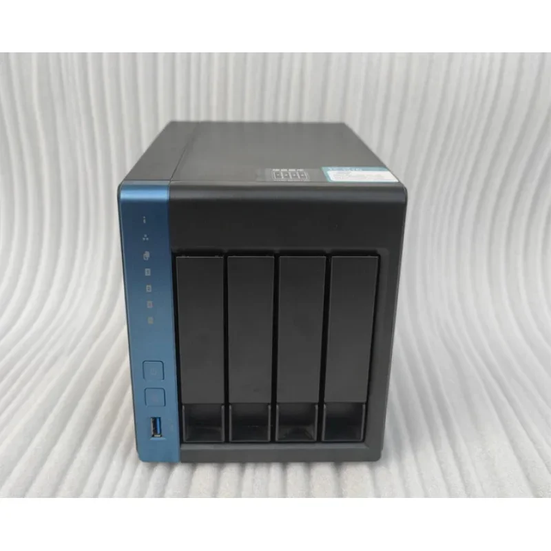 TS-451D 4 Four-Bit NAS Storage Personal Enterprise Cloud Disk 4K J4025 Black Synology