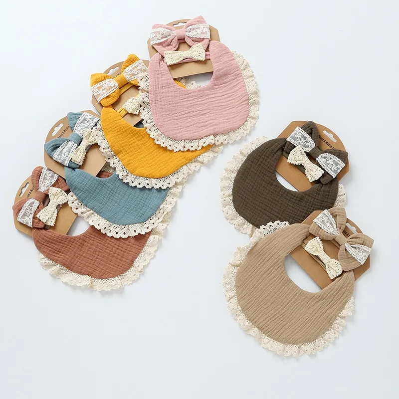 

Очаровательный комплект нагрудников и повязок на голову для новорожденных — 6-слойная марля из чистого хлопка, максимальная впитывающая способность для слюнотечения