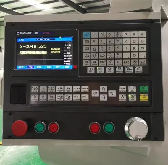 CK6140 e CNC LATHE HINE PREÇO PARA VENDA
