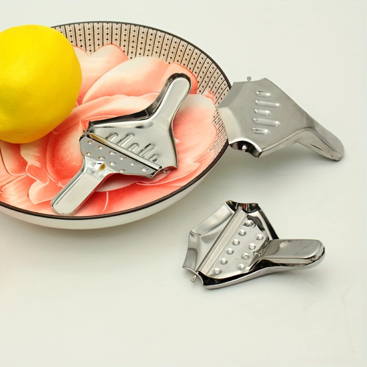 

Stainless Steel Manual Citrus Juicer - Multifunctional Lemon & Orange Squeezer For Kitchens