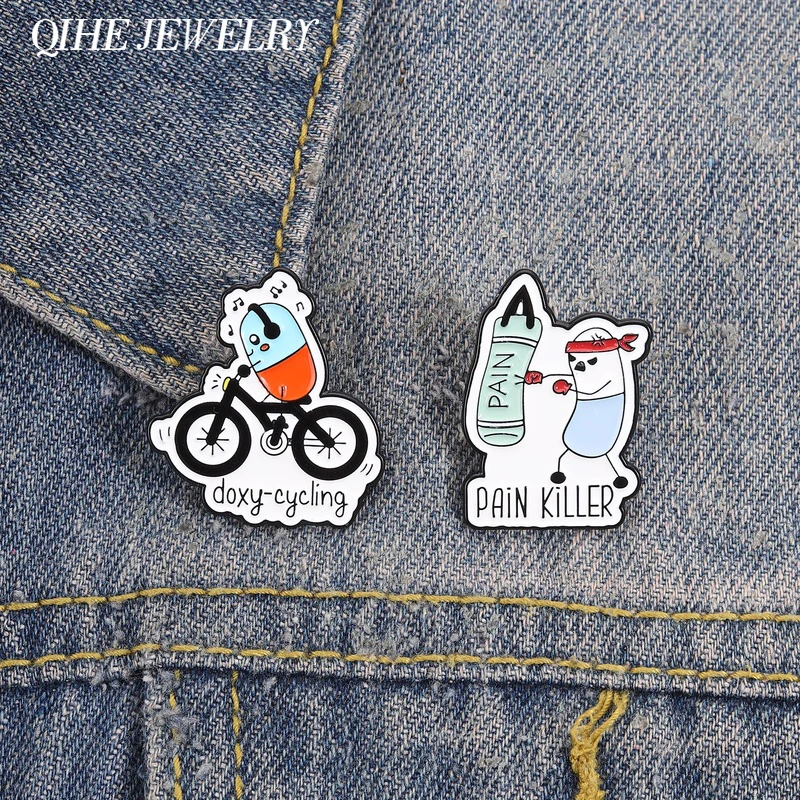 Broche de Lapela Engraçado com Design de Cápsula de Doxyciclina, Cápsula Ciclística, Cápsula Analgésica, Cápsula Médica Divertida, Pin de Enamel, Presente de Joia