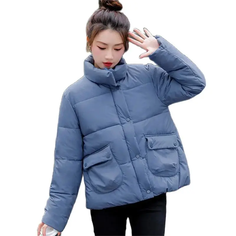 

Зимняя короткая хлопковая куртка для женщин, новинка, Свободное пальто с воротником-стойкой, однотонная утепленная верхняя одежда, модная парка, пальто для женщин