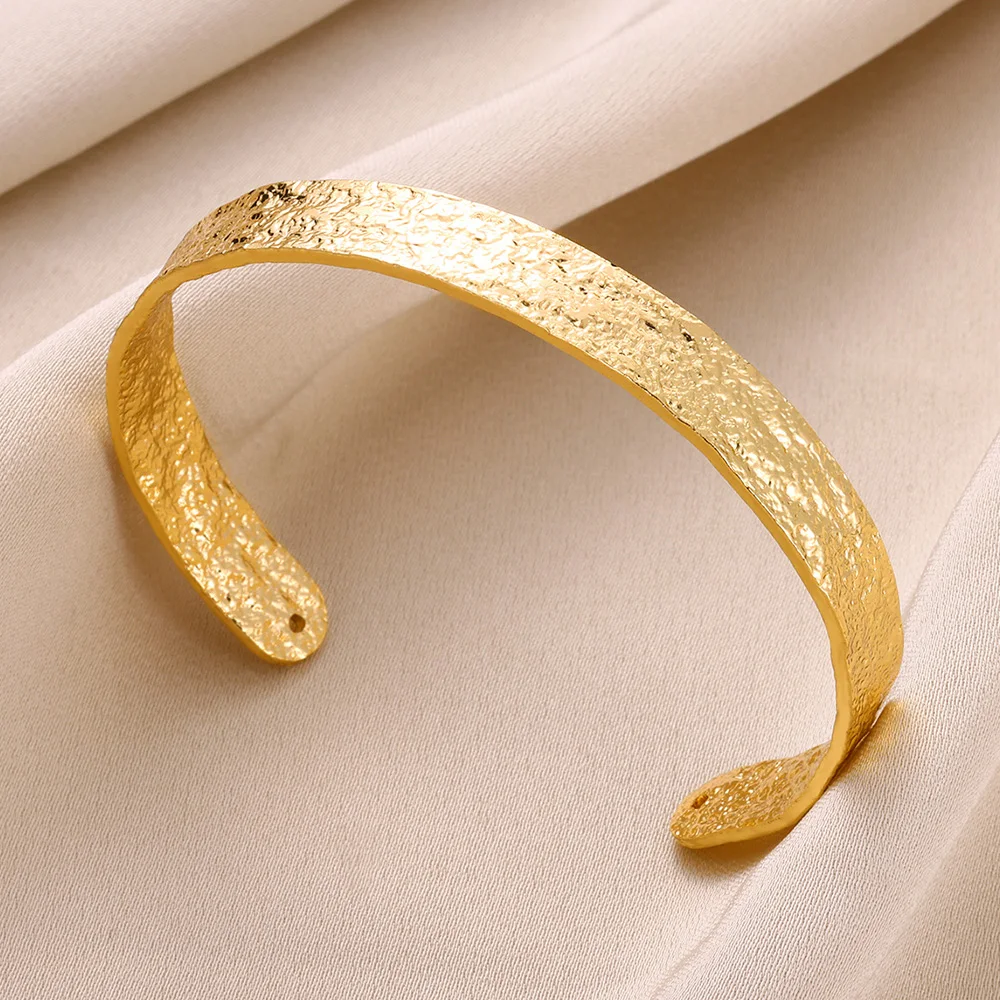 Bracciale irregolare vintage per donna Braccialetti aperti in acciaio inossidabile color oro Squisito regalo di gioielli di lusso pulsaras bijoux