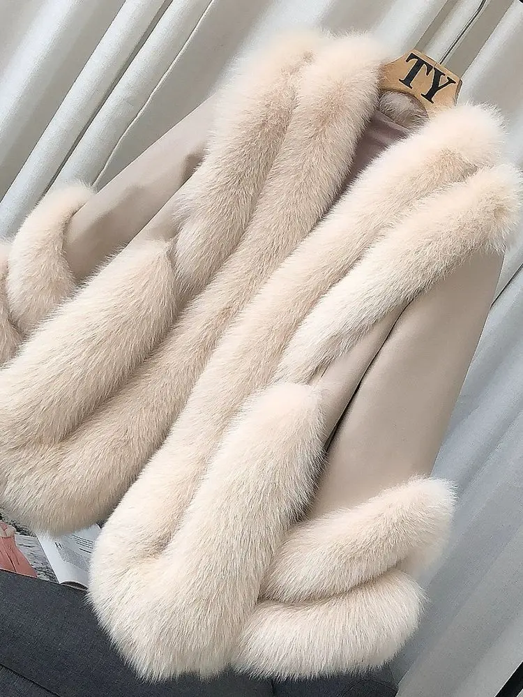 Whole Skin Fox Fur Grass Women's Mid length 2023 New Fur Integrated Sheep Skin White Duck Down Down Coat Winter