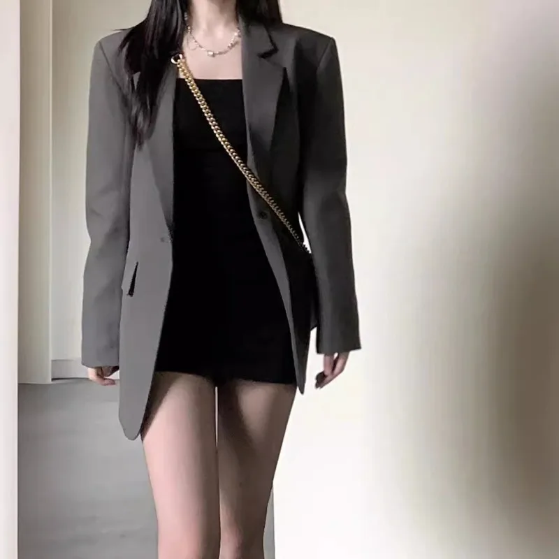 

Ladies Lapel Button Long Sleeve Solid Color Blazer Loose Commuting Cardigan Top