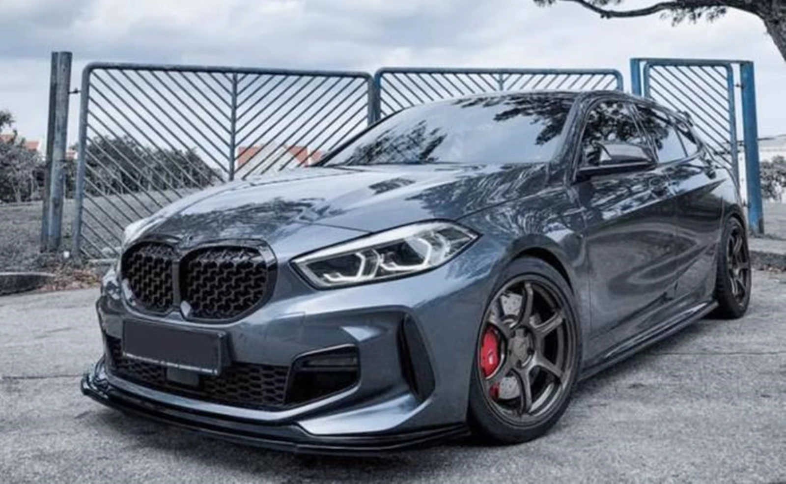 

Racing Grill Black Front Kidney Grille Upper Bumper Hood Mesh Grid For 2019-2023 BMW New 1 Series F40 116i 118i 120i M135i