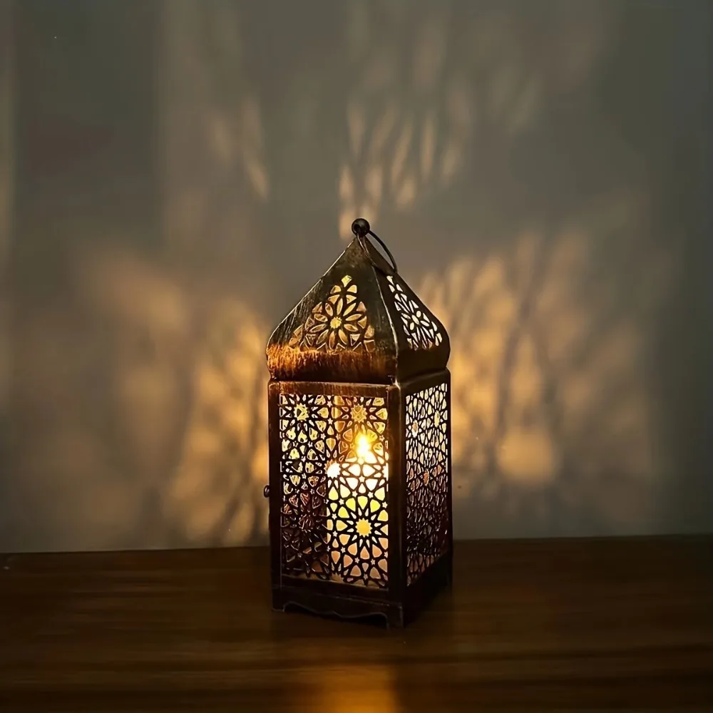 Metal Middle East Arab Wind Light Holder Vintage Hollow Moroccan Candle Holder Old Style Wind Lamp Candlestick Room