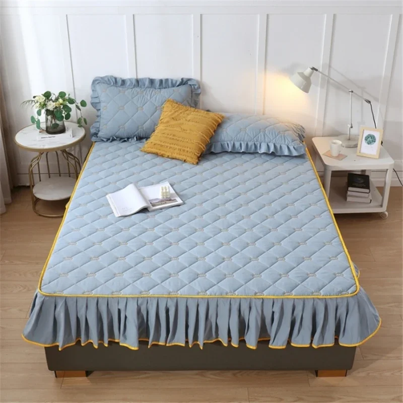 Luxury Quilted Bed Skirt Thicken Mattress Cover Embroidery Bedspread King Good Hand Feeling Bed Cover Not Included Pillowcase