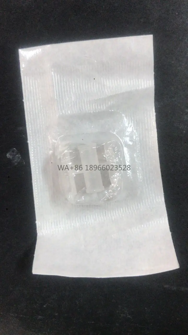 conector-esteril-de-plastico-para-desechables-transparentes