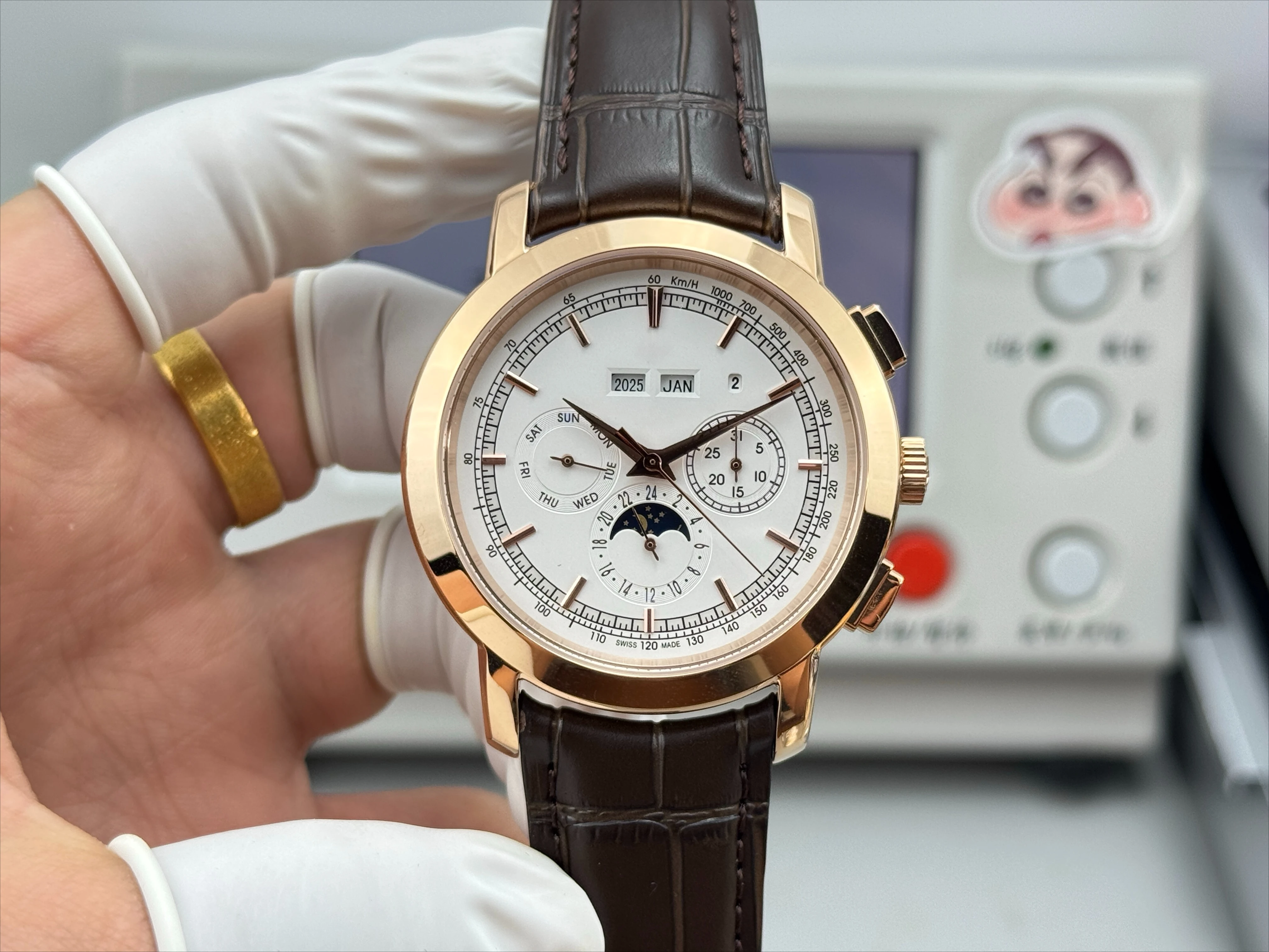 

Новые элегантные часы VAC 2026 года: идеальный выбор для торжественных случаев