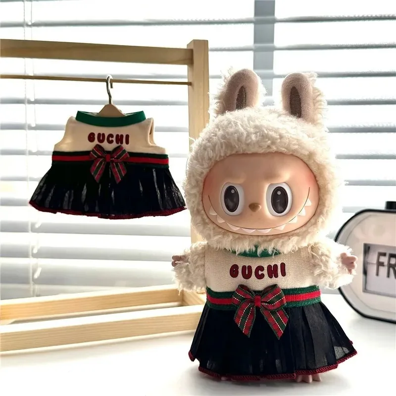 ชุดกระโปรงลายทางสีแดงน้ำเงินสุดหรูสำหรับตุ๊กตา Labubu ขนาด 15-17 ซม. พร้อมรองเท้าหนังแฟชั่น ชุดเสื้อผ้าและเครื่องประดับ