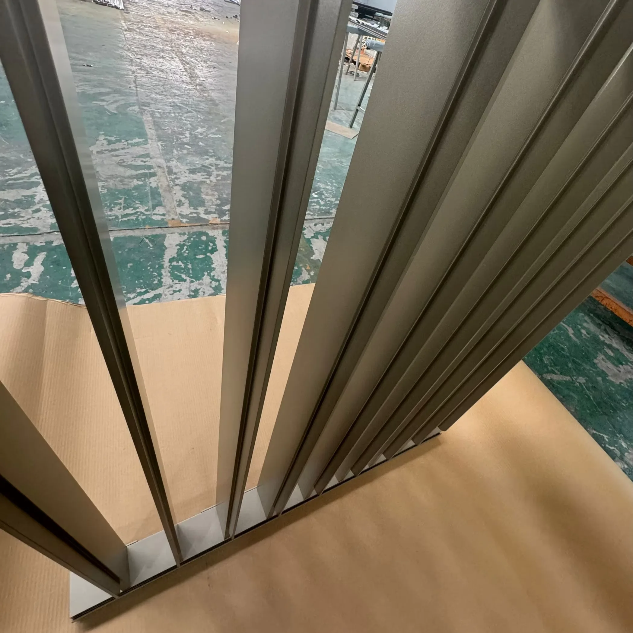 التخصيص الحديثة شرفة درابزين مخصص السلامة الخارجية المعادن مترو الانفاق بارك نهر درابزين الدرابزين #4