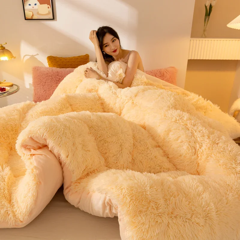 

Thick Mink Fur Lamb Fur Warm Winter Comforter Soft Double-sided Velvet Quilted Cotton Quilt Lightweight Fluffy and Elastic Duvet