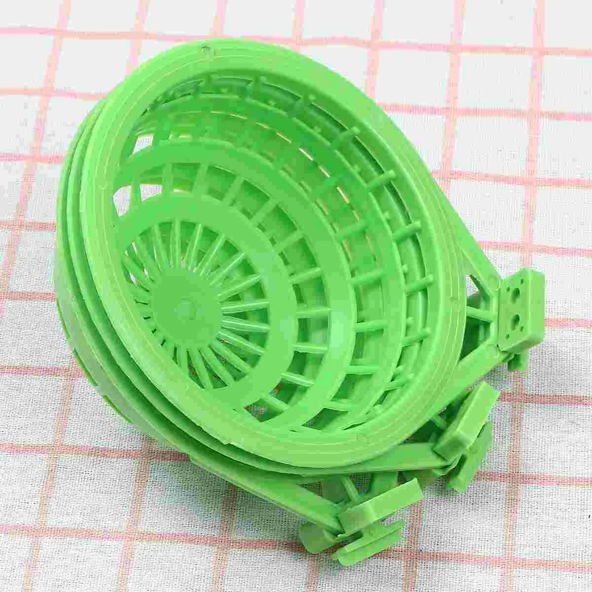 5pcs Plastic Breeding Bird Basin Hollow-out Nest Pet Supplies for Parrot Green Parrot Nest Birds Nest