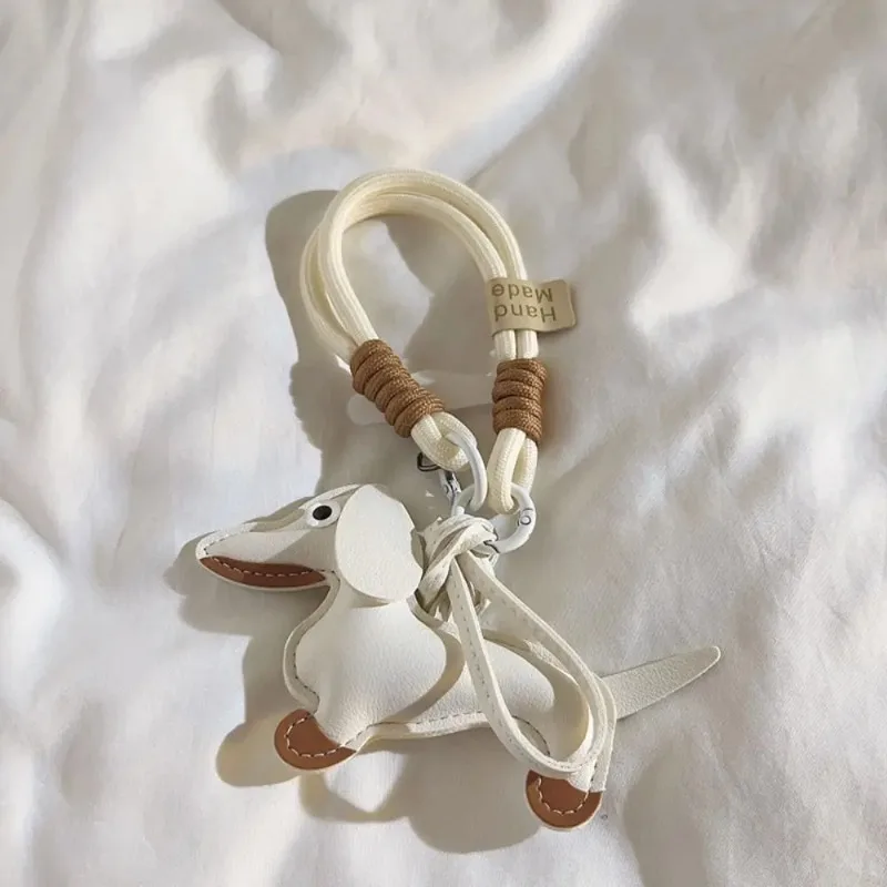 Dachshund Keychain, PU Leather Dog Keyring with Strap - 2-in-1 Phone Grip & Key Organizer, Cute Gift for Pet Lovers, Women.