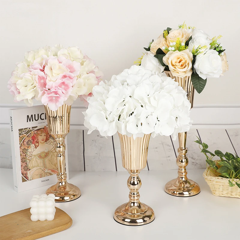 1PC Road Guide Metal Trumpet Centerpieces Vase Metal Trumpet Vases Flower Holder Wedding Props Welcome Area Desktop