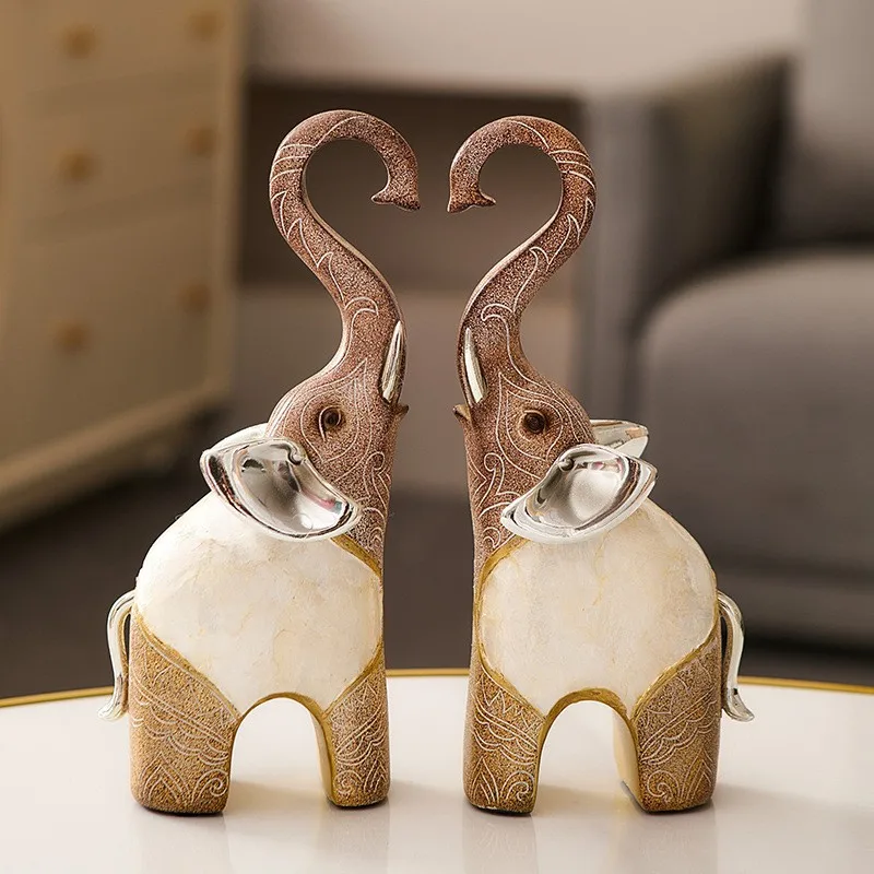 Creative light luxury resin elephant craft ornament study office bookcase personalized retro soft TV cabinet decoration