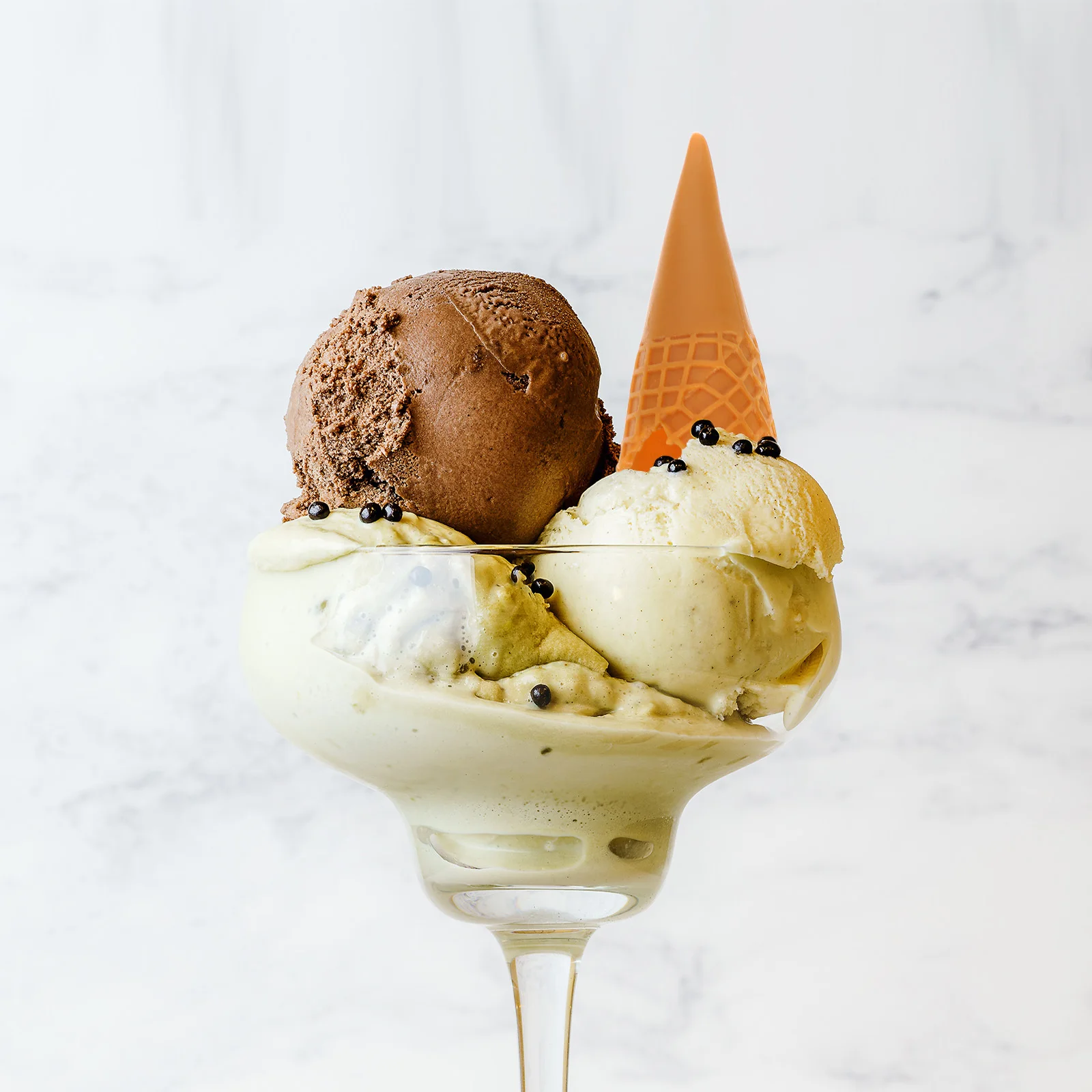 12 Uds. Cono de helado simulado, Mini conos de helado realistas para decoración DIY, proyectos artesanales, exhibición de alimentos artificiales, tienda en casa