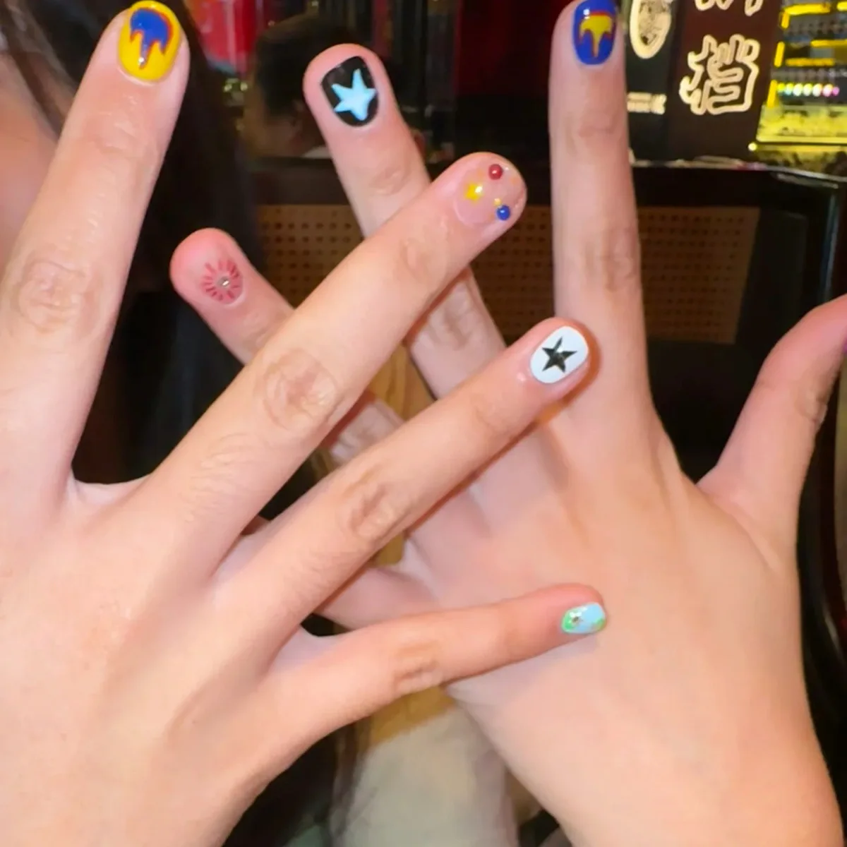 

10pcs Dopamine Star Handmade Press on Nail Flame Contrast Color Full Coverage Nail Tips for Women&Girls Removable Wearable Nail