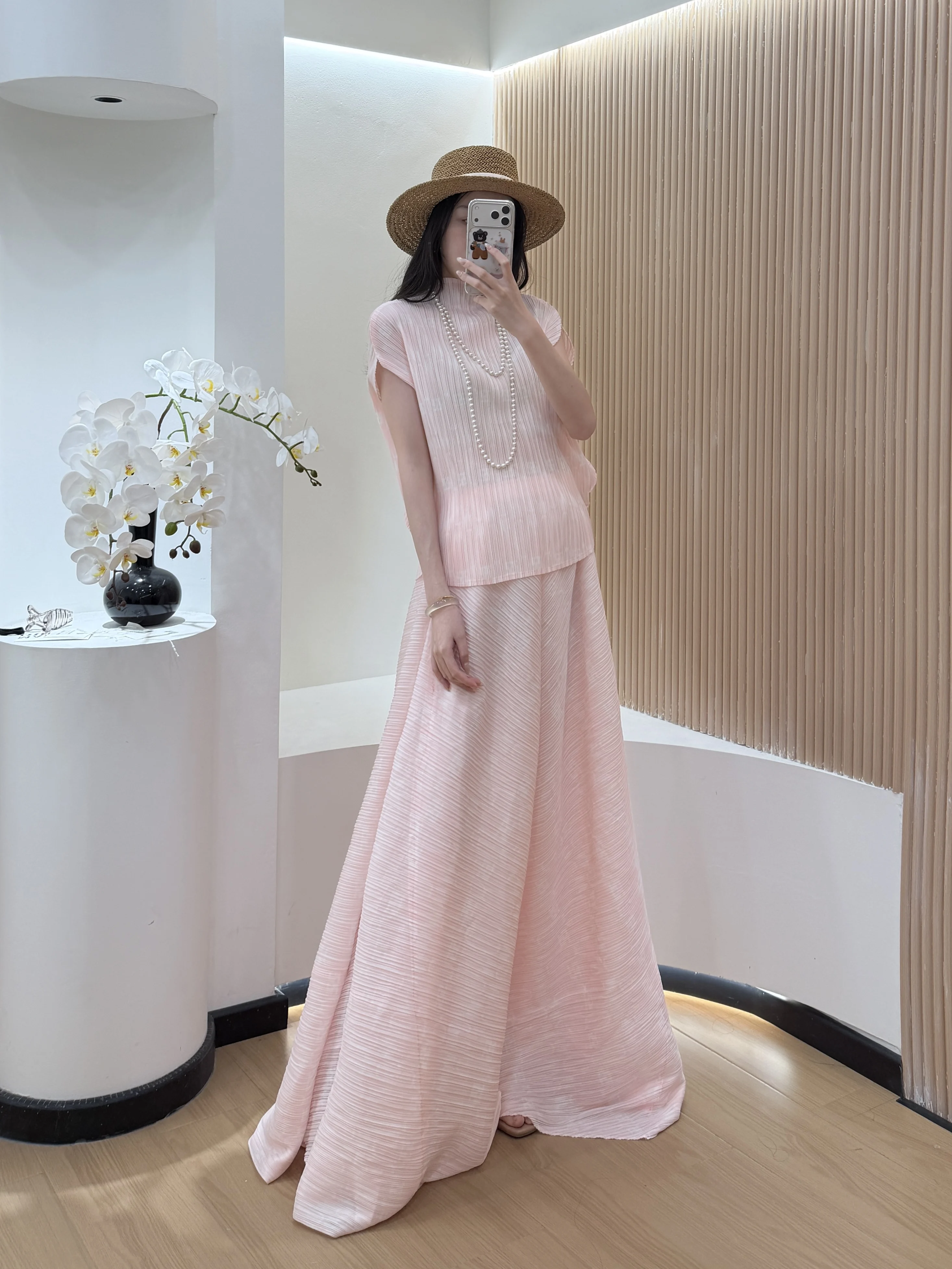 

Soft Blush Pink Miyake Pleated High Neck Sleeveless Top & Wide Leg Skirt Set, Flowy Women's Casual Streetwear Trendy Co-ords