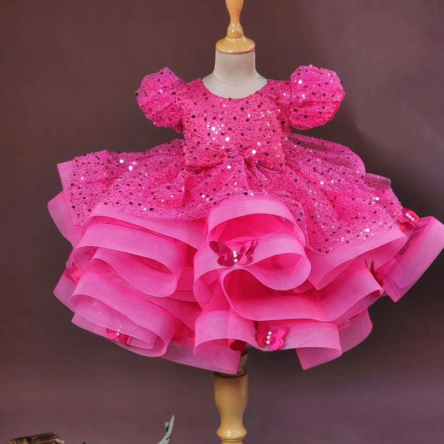 Rosa lantejoulas vestidos da menina de flor na altura do joelho borboleta arco crianças vestidos de baile de aniversário para festa personalizado