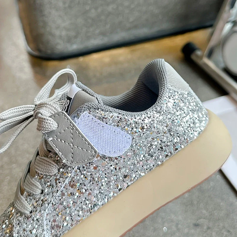 Scarpe per bambini per ragazze scarpe da ginnastica morbide con paillettes di diamanti stelle scarpe da corsa sportive per bambini scarpe da esterno