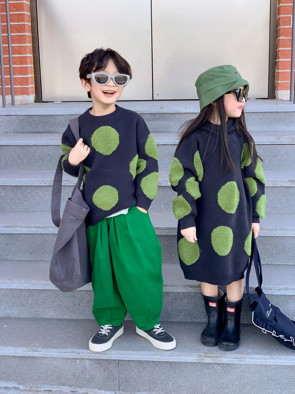 Brother Sister Clothes Children\'s Sweaters 2024 Autumn Korean Polka Dot Boys Sweater Or Girls Loose Knitted Dress Hooded Sweater