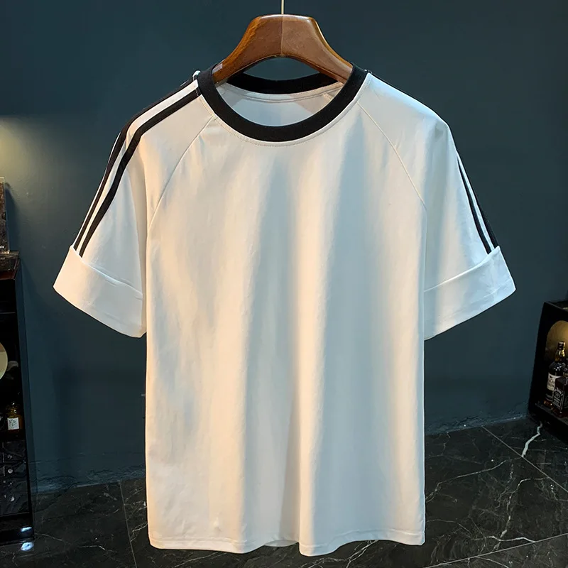 

Summer thin short sleeved T-shirt men's striped contrasting splicing sleeve round neck loose fashionable top