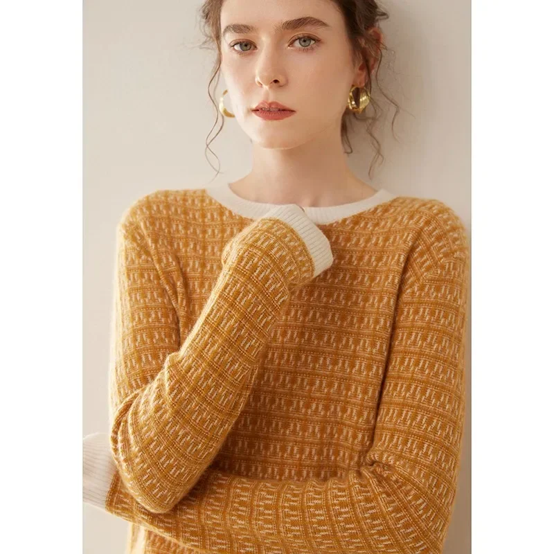 2024 Autumn New Crew Neck Cashmere Sweater Women's Fashion Color Matching Loose Pullover Knitted Bottoming Shirt