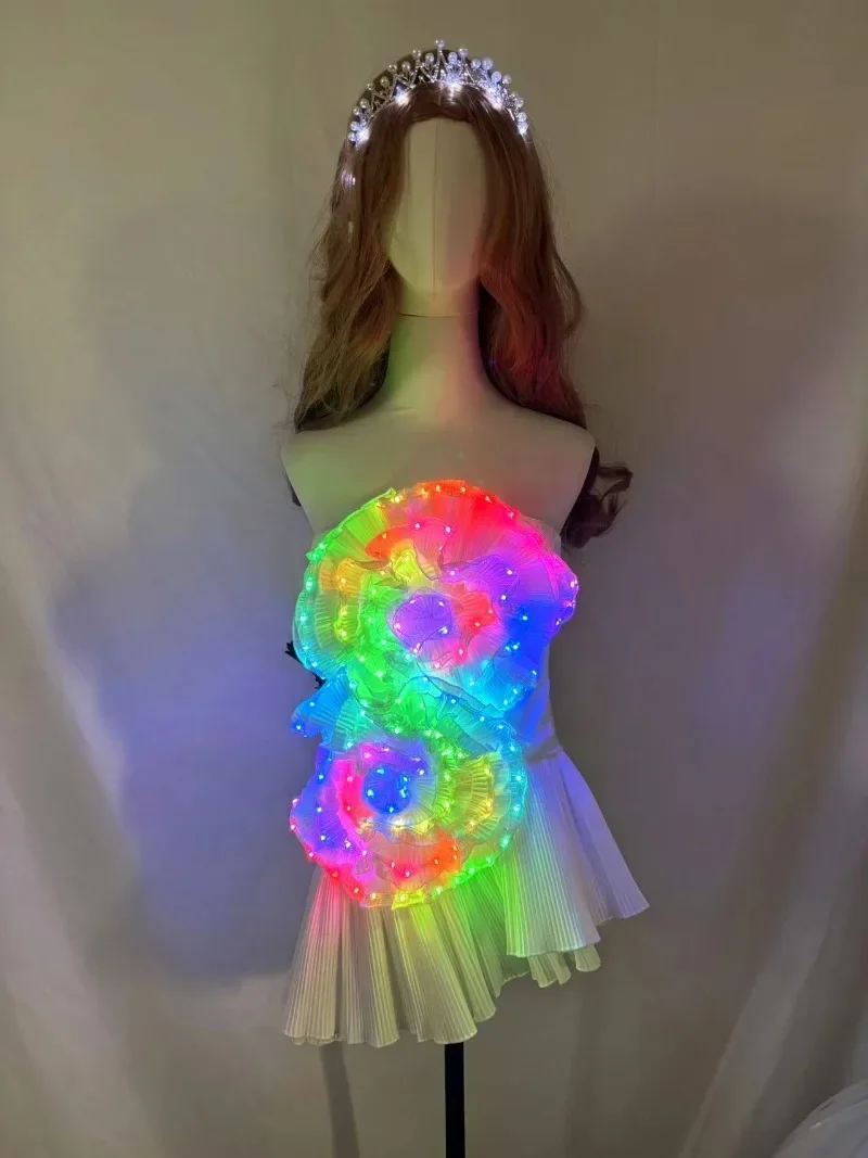 LED Cambia colore Donna Chic Elegante floreale senza maniche TubeTop Fiore pieghettato senza maniche Tinta unita Irregolare Abito a LED Rave