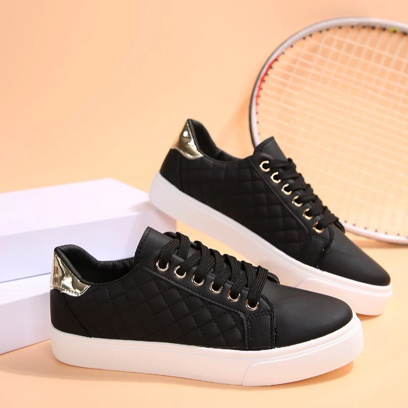 Women's Spring Autumn Leather Surface Waterproof Non-Slip Kitchen Work Shoes Lightweight Comfortable Running Sports Casual Shoes