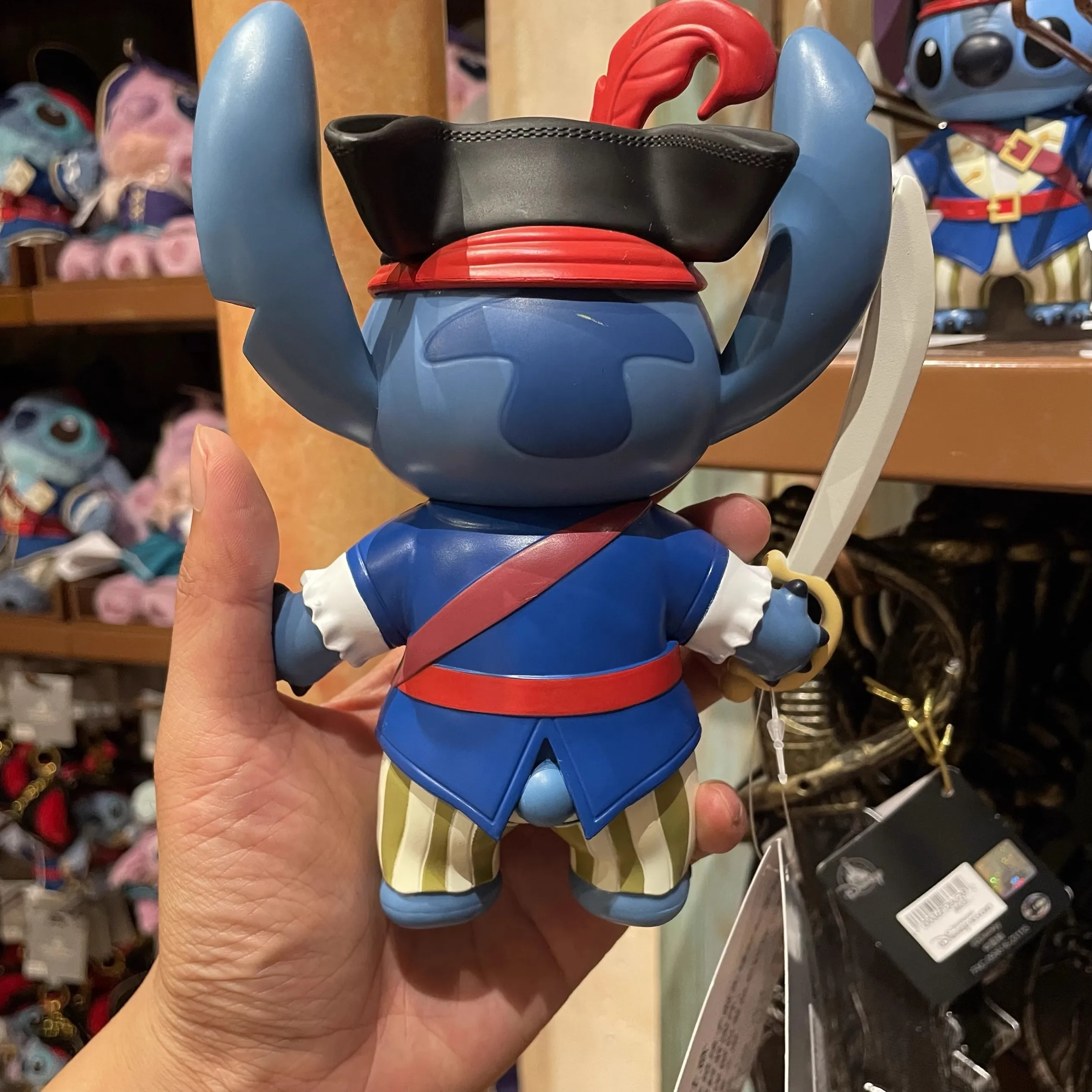 상하이 디즈니랜드 해적 스티치 천사 액션 피규어 PVC 장난감 어린이 생일 선물 기념품