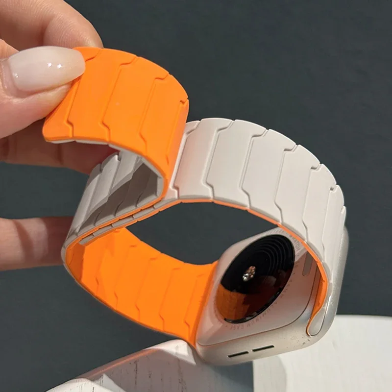 สายแม่เหล็กสำหรับ Apple Watch ขนาด 46 มม. 42 มม. 49 มม. 45 มม. 44 มม. 41 มม. สายซิลิโคนแบบสปอร์ตสำหรับ iWatch Series ultra3 11 10 9 8 7 6 5 SE