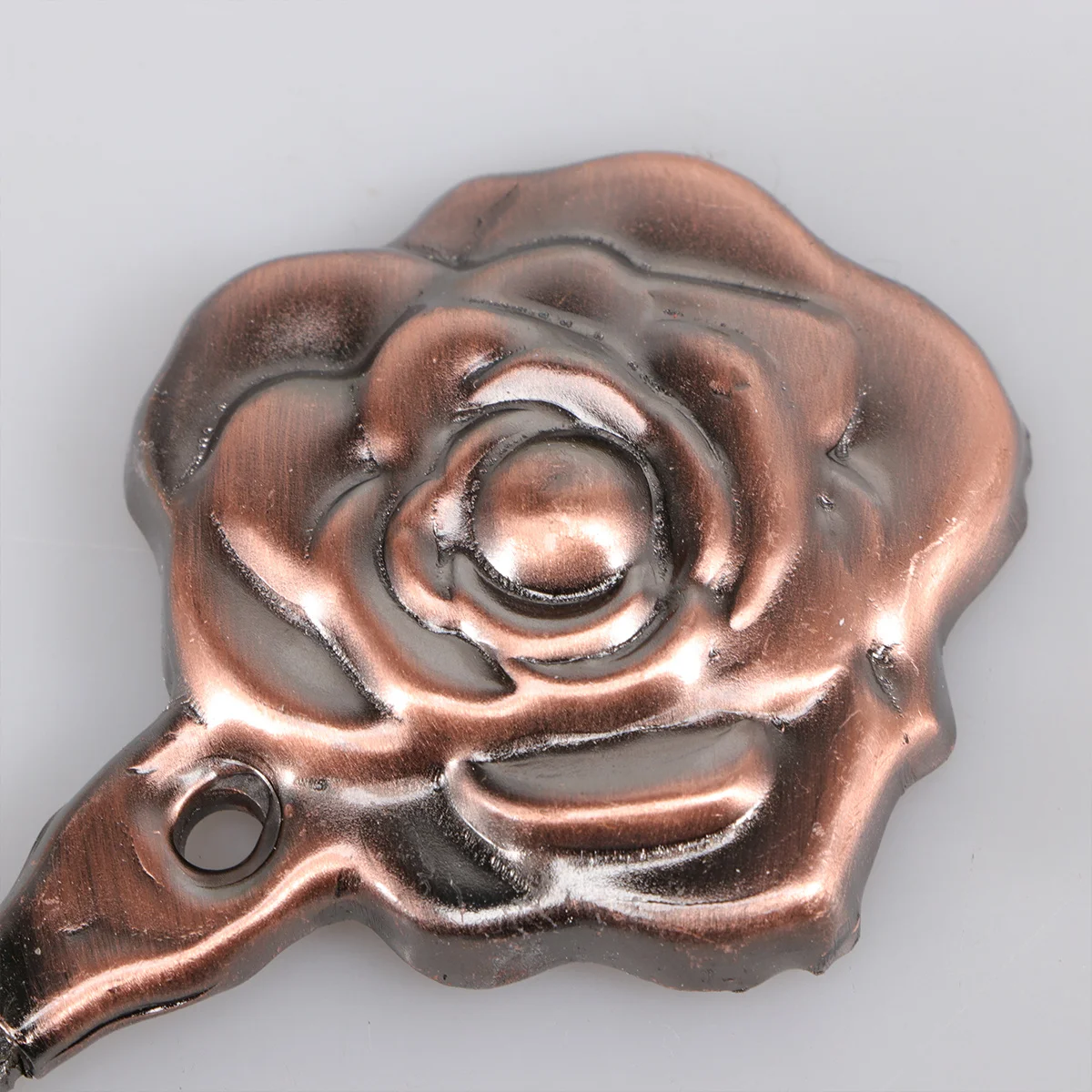 

3Pairs Metal Curtain Hooks Rose Shape Vintage Tieback Door Wall Hook Copper Elegant Style Rose Curtain Hooks