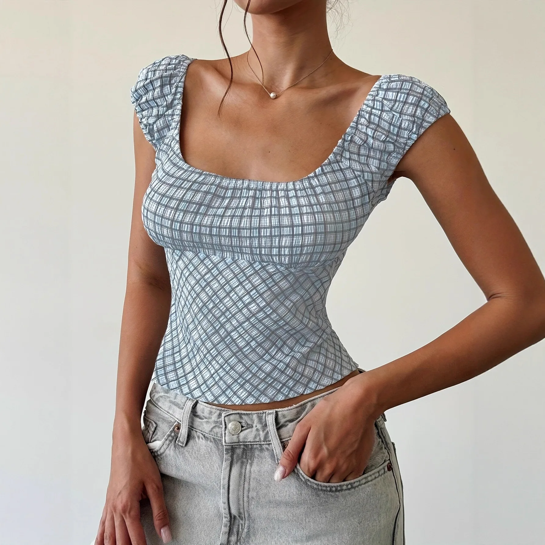 

French retro checkered drawstring backless T-shirt for women's summer new style age reducing short sleeved top