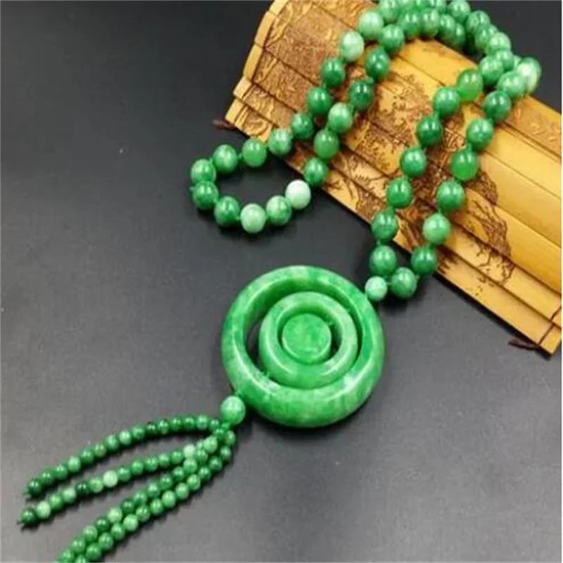 

Popular natural jade buckle necklace sweater chain necklace fashion accessories to send men and women friends and family