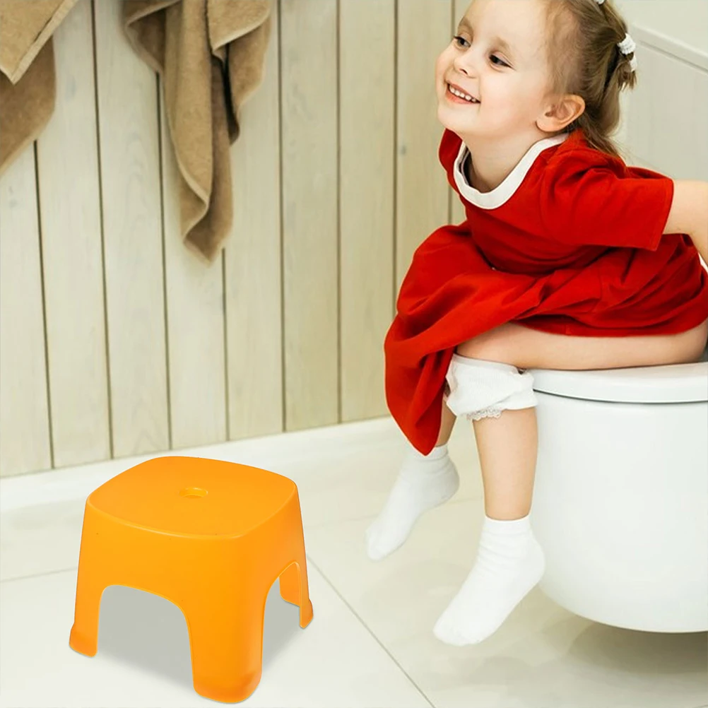 2 Pcs Mini Step Stool Plastic Footrest Bath Room Toilet Training Stools Yellow Green Compact Lightweight Adjustable for Feet