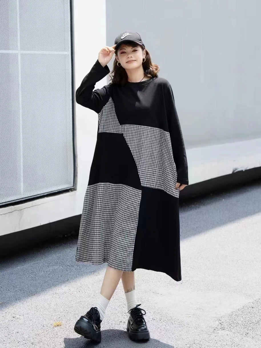 

240821 Women Black Plaid Spliced Big Size Midi Casual Dress New Round Neck Long Sleeve Fashion Tide Spring Autumn 2024