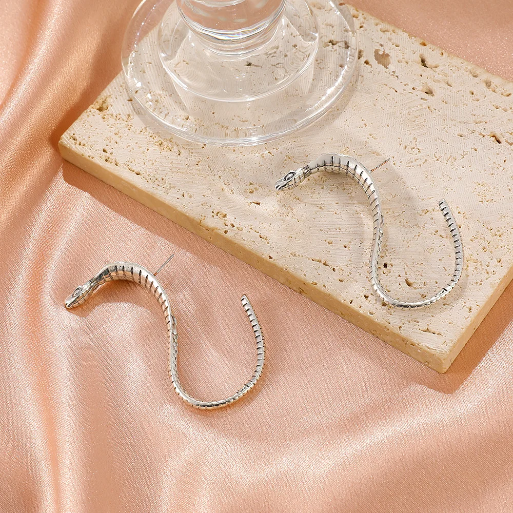 Personality Egyptian Cobra  Snake stud Earrings  for Women Fashion Egypt Punk Rock Style Party Jewelry Gifts