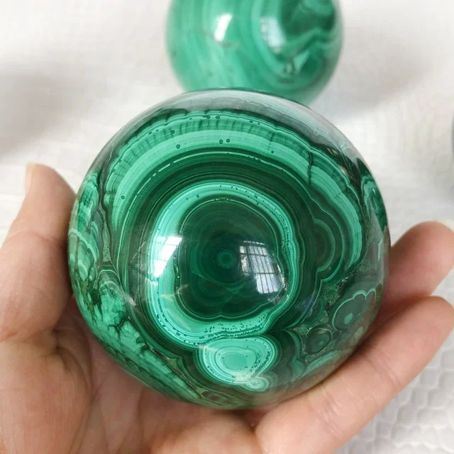 High quality Malachite sphere polished green quartz healing stone ball natural crystal sphere