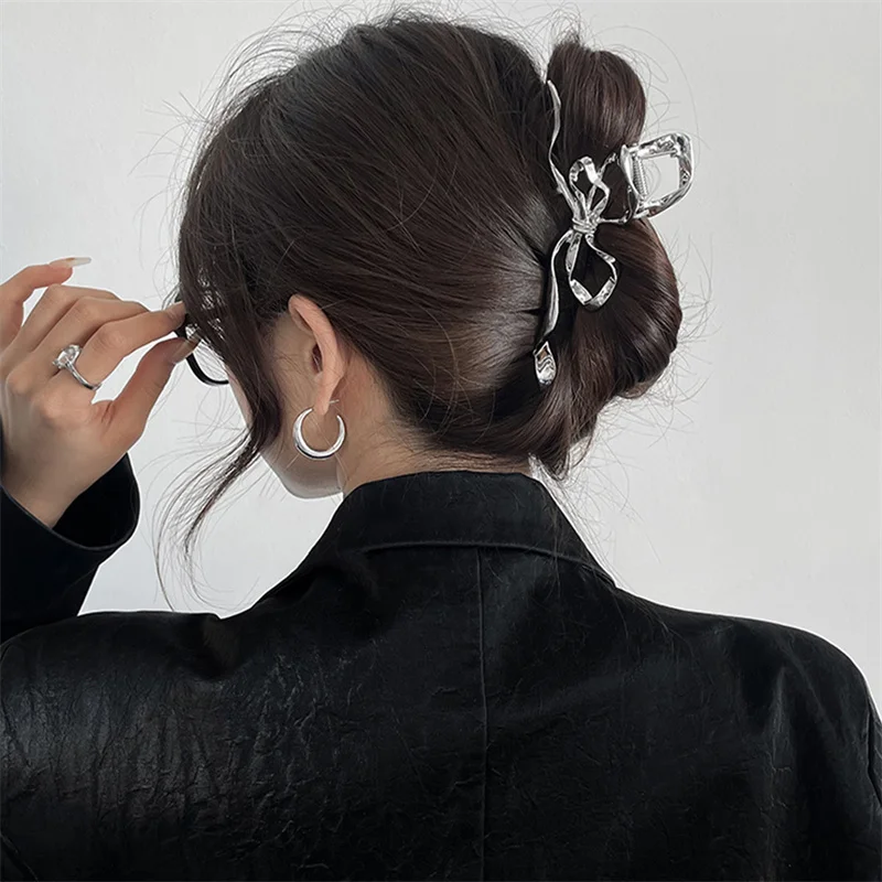 AISHG Metal Bow Strap Hair Clips Women Y2k Geometric High Ponytail Grip Korean Hairpin Grab Cawl Clips Girls Hair Accessories