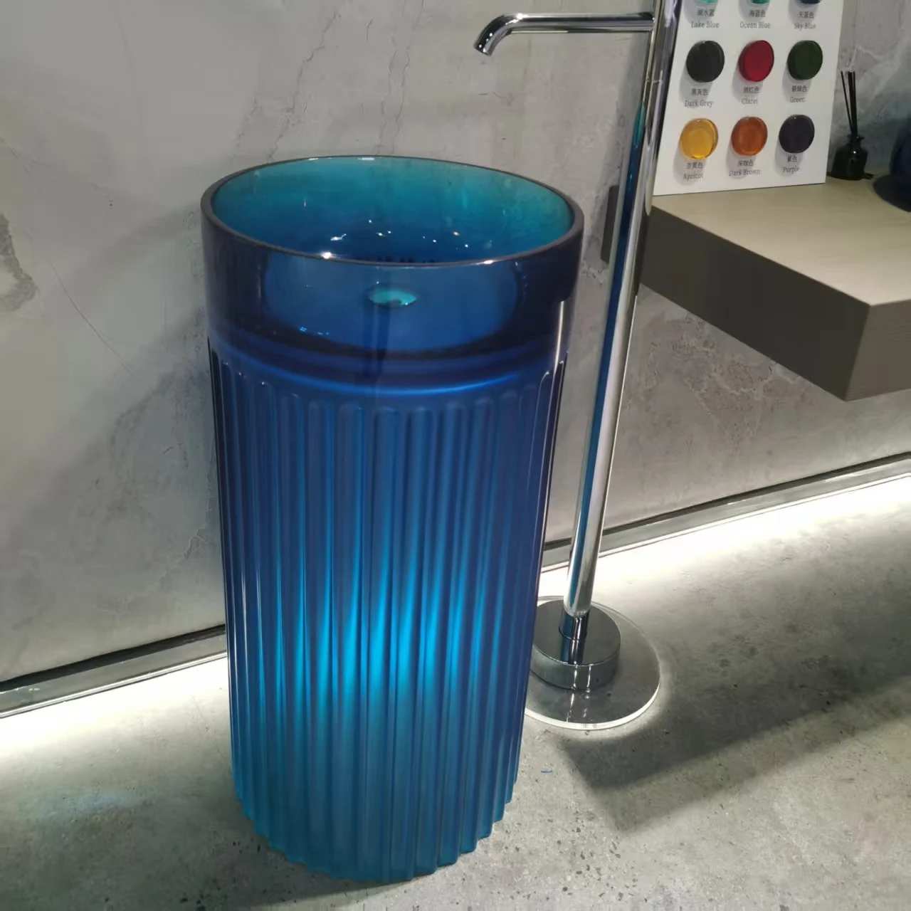 Potted Plants On StandsBlue Striped Design Pedestal Wash Basin Transparent Resin Freestanding Eco-Friendly Bathroom Sink 9L Capa